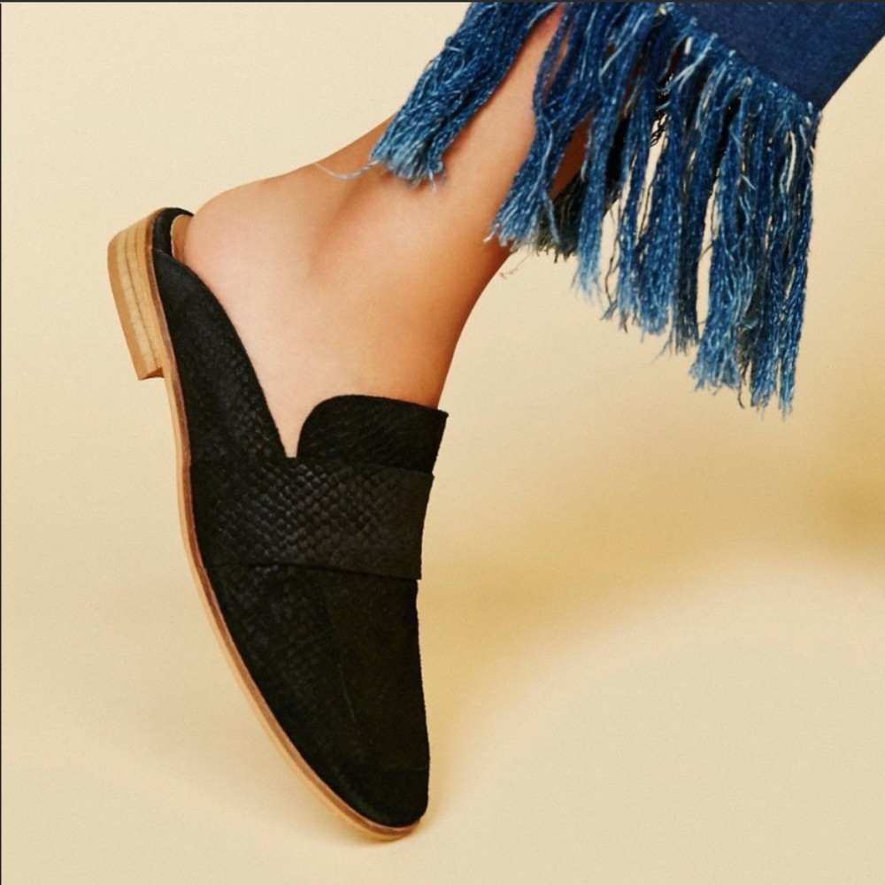 Free People At Ease Loafer - Black Snake Embossed